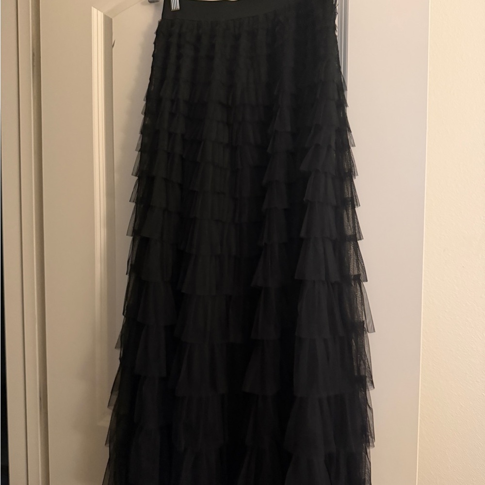 Chic Black Layered Maxi Skirt